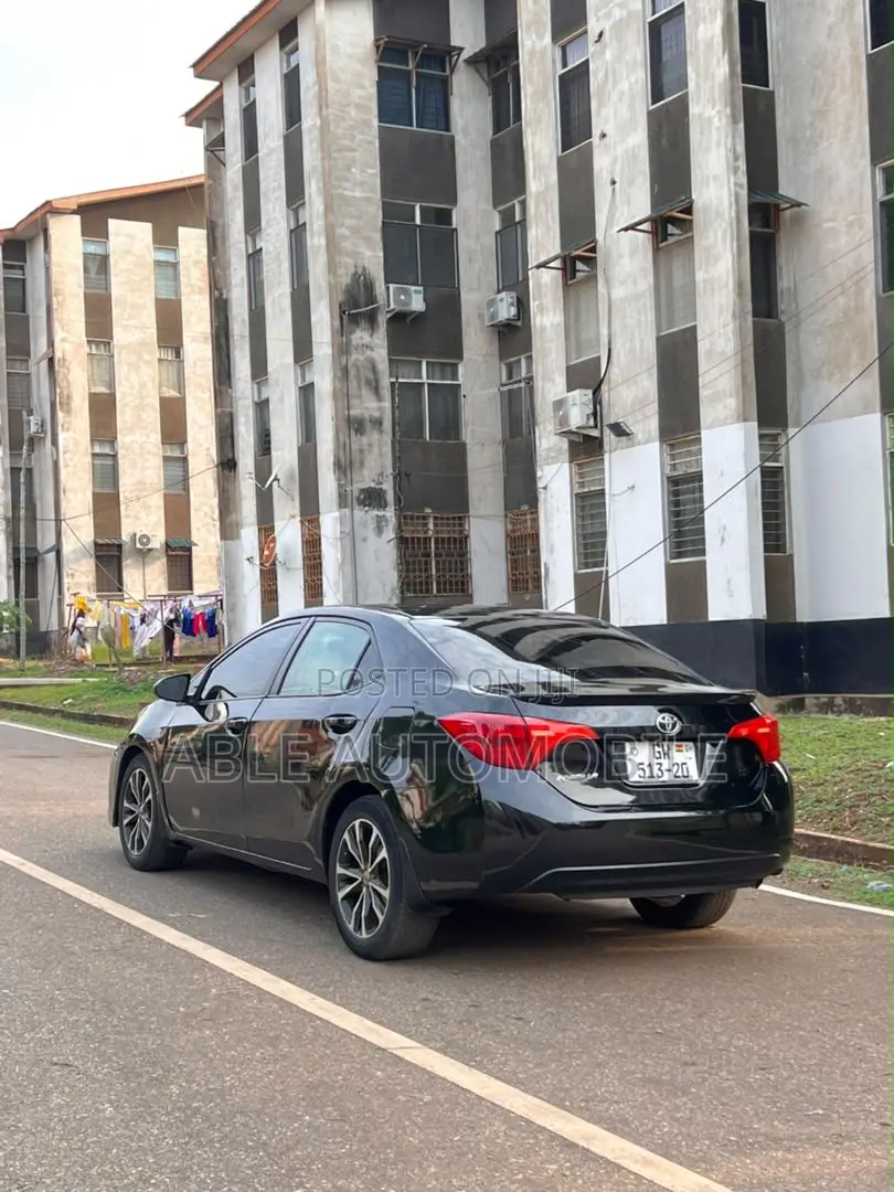 Toyota Corolla LE 4dr Sedan (1.8L 4cyl CVT) 2014 Black