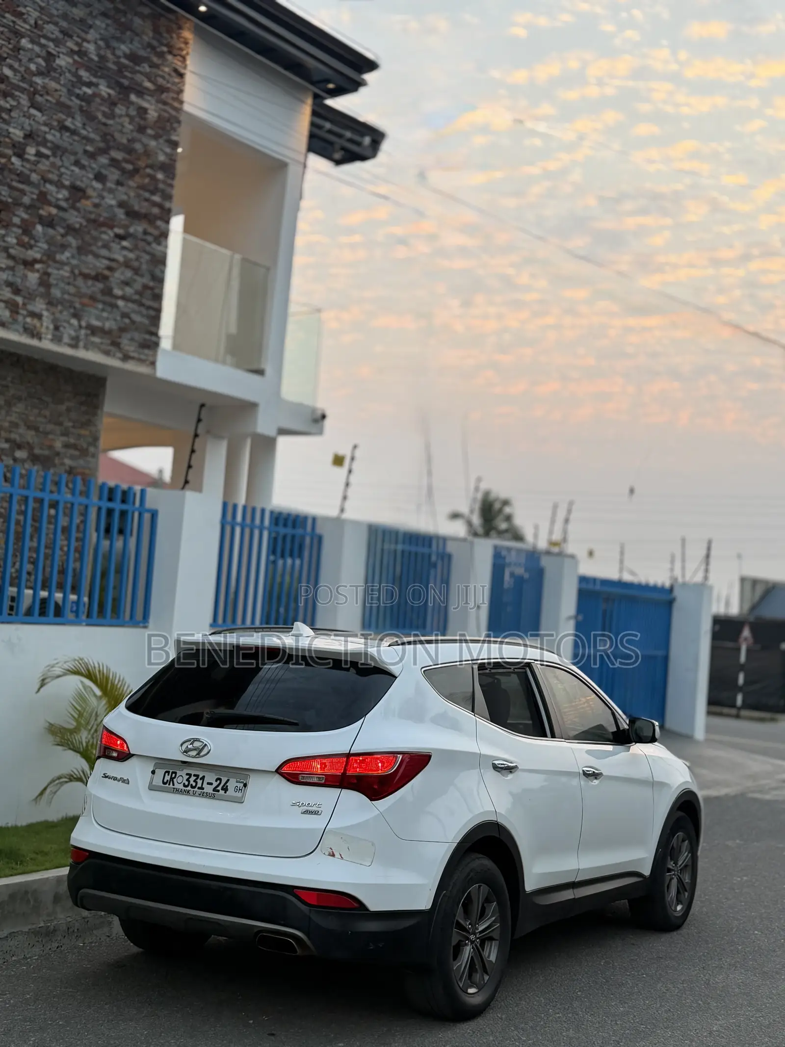 Hyundai Santa Fe SE AWD 2016 White