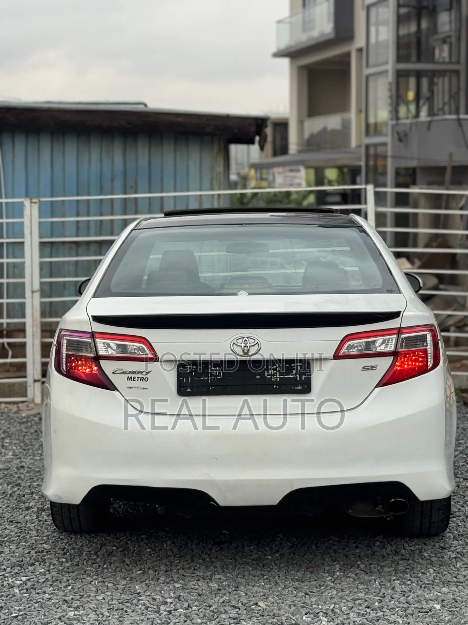 Toyota Camry SE Sport 4dr Sedan (2.5L 4cyl 6A) 2014 White