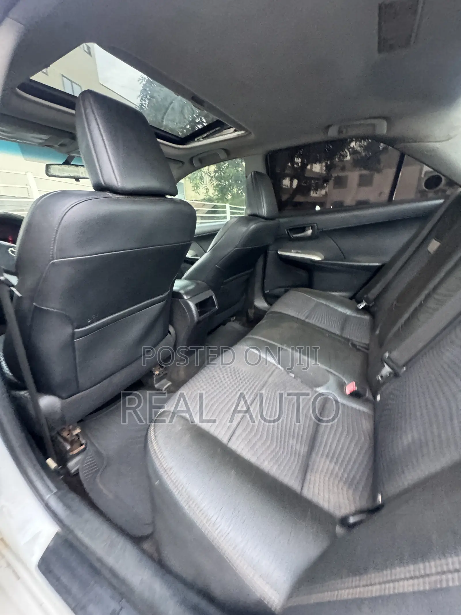 Toyota Camry SE Sport 4dr Sedan (2.5L 4cyl 6A) 2014 White