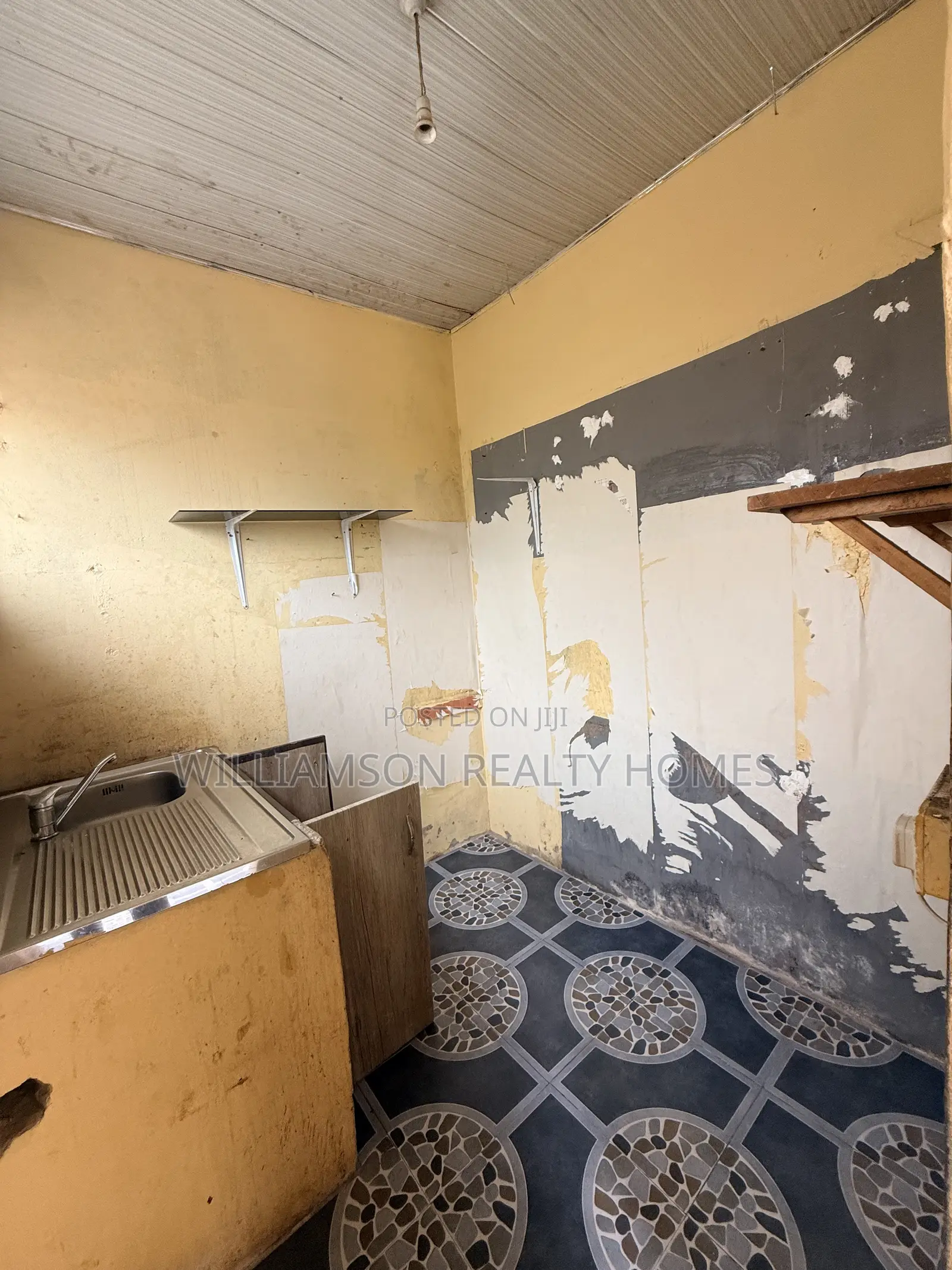 1bdrm Apartment in Community 18 Area, Spintex for rent