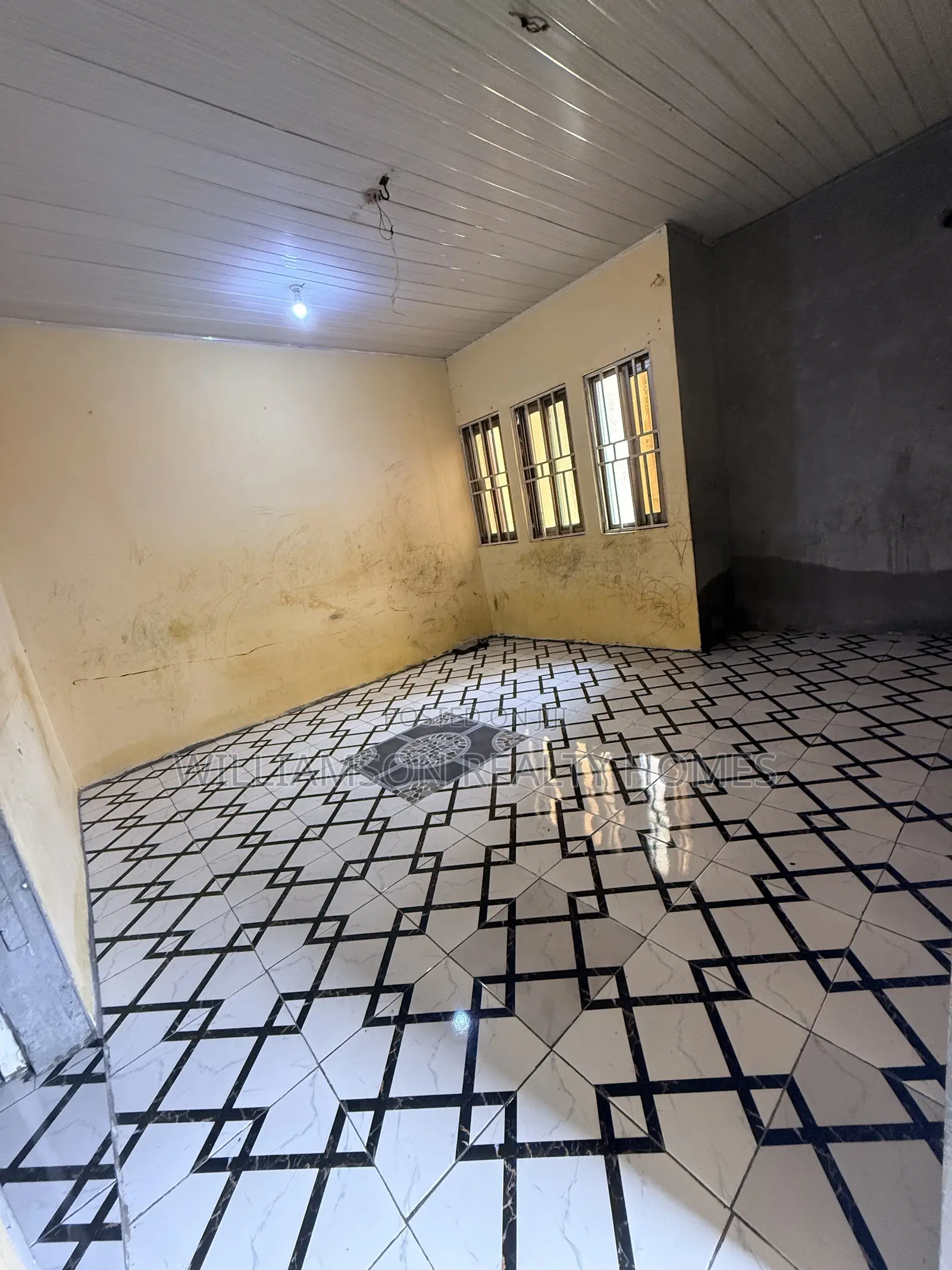 1bdrm Apartment in Community 18 Area, Spintex for rent