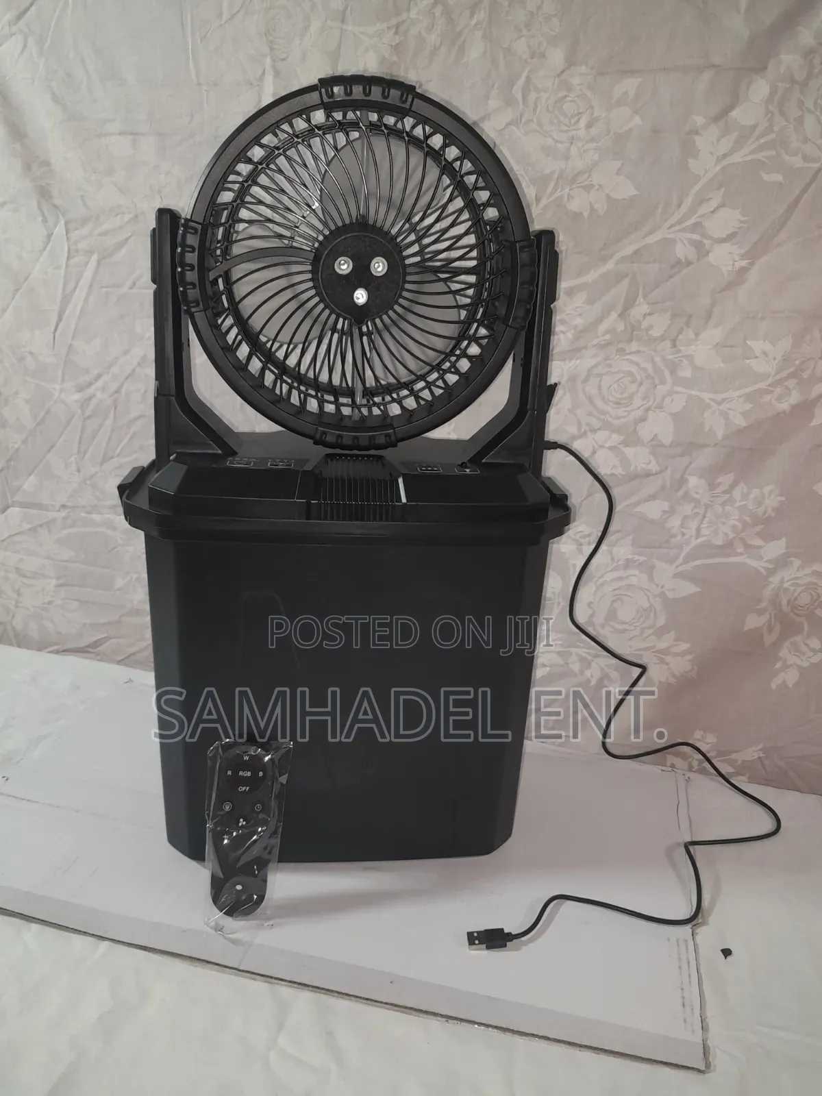 Portable Chargeable Anion Mist Mist Fan With Decorative Lights