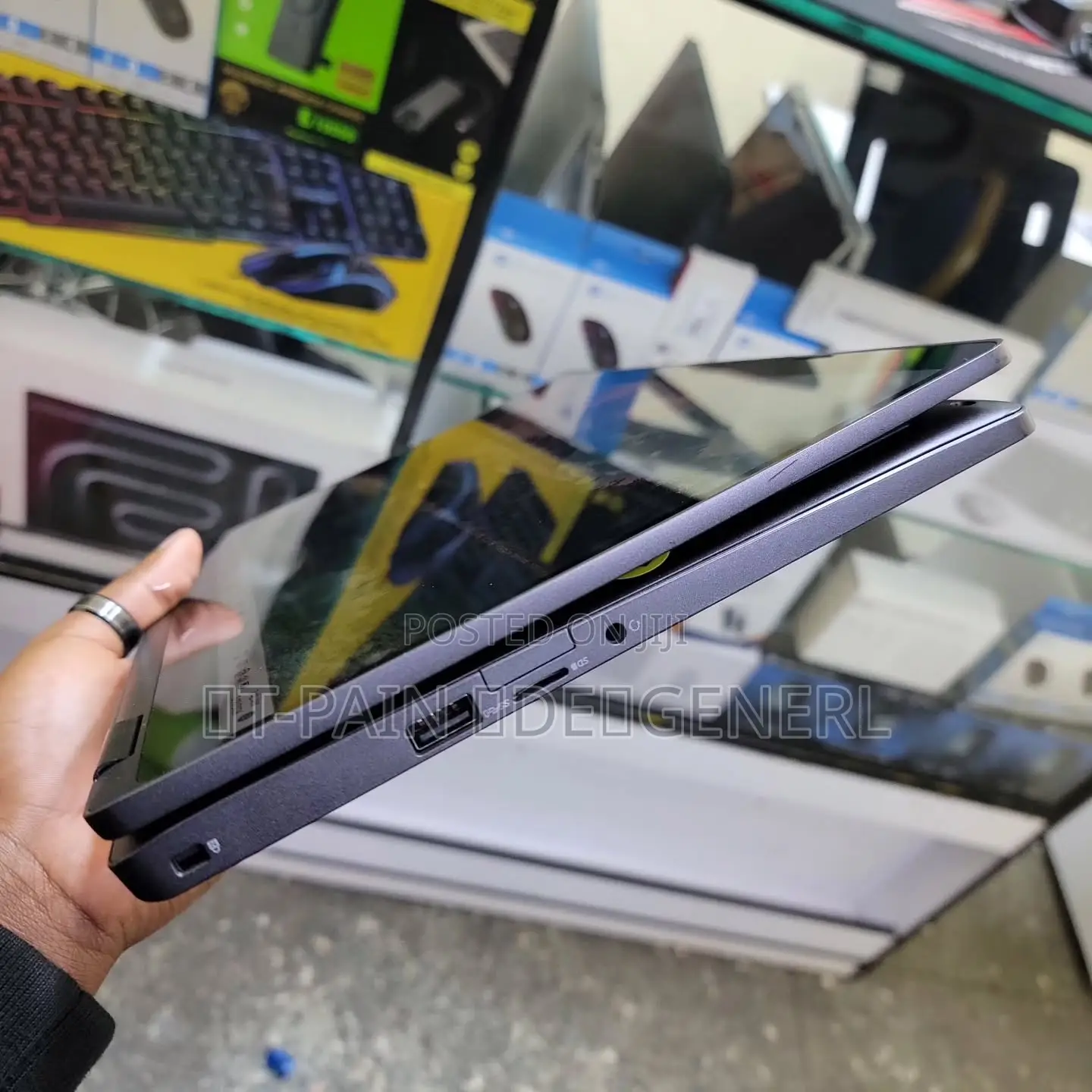 Laptop Dell Latitude 5300 2-in-1 8GB Intel Core i5 SSD 256GB
