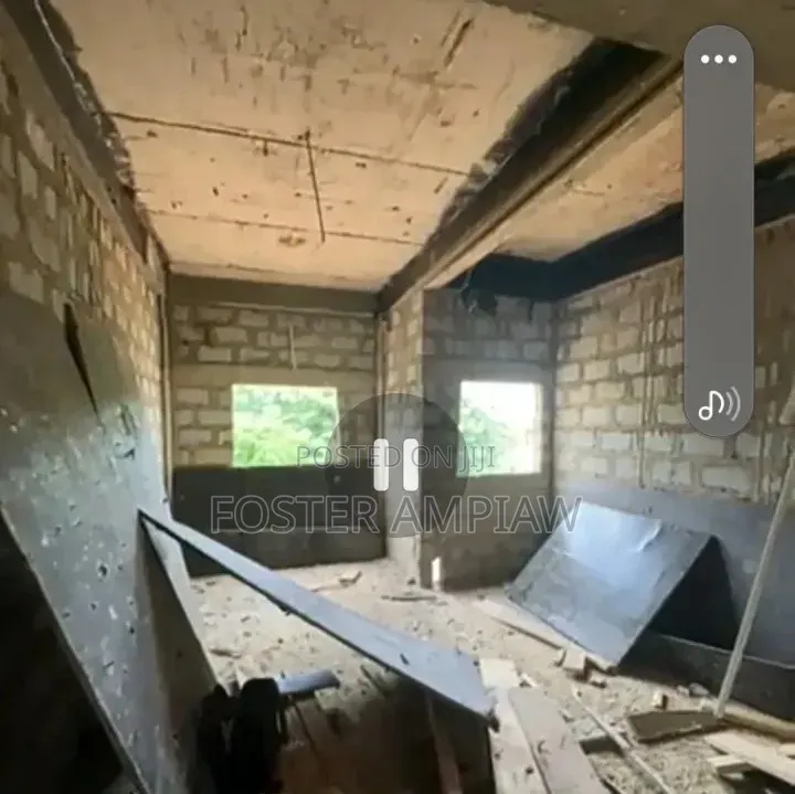 13bdrm Mansion in Cape Coast Metropolitan for sale