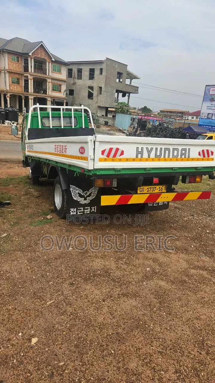 Hyundai Might 16 Registration