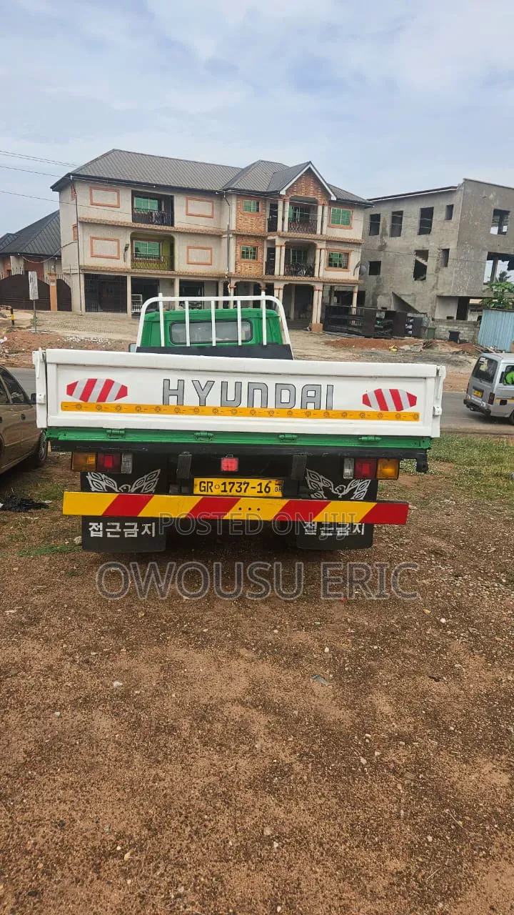 Hyundai Might 16 Registration