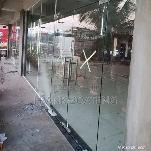 Frameless Door Glass