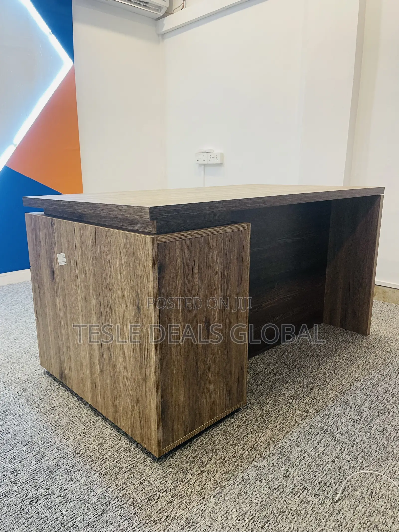CEO Furniture Office Desk 140x80cm Original Foreign Laminated Quality