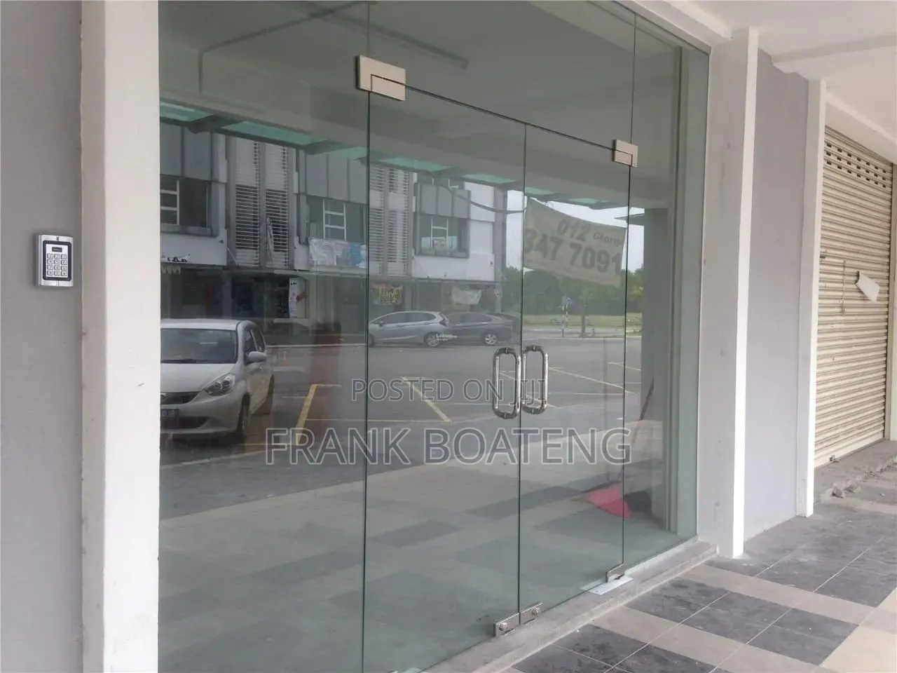 Double Swing Glass