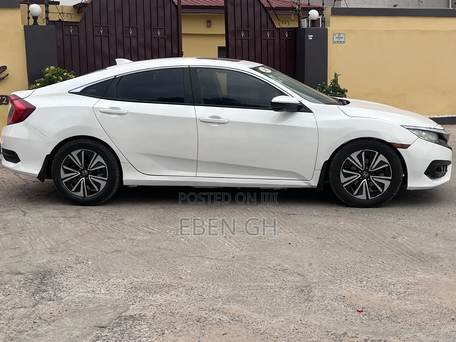 Honda Civic EX-L 4dr Sedan (1.5L 4cyl) 2017 White