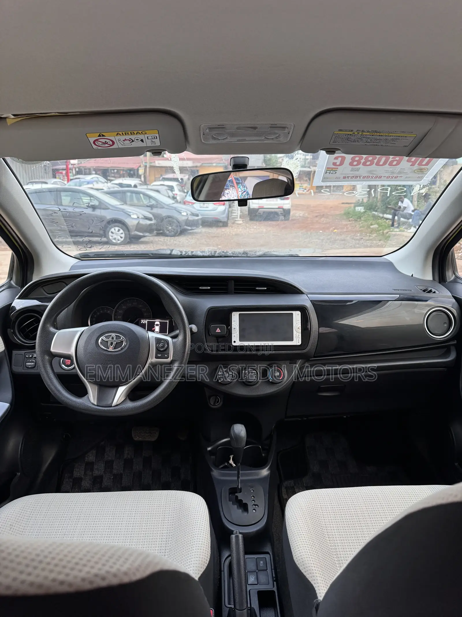 Toyota Vitz 1.3 FWD 5dr 2015 Yellow