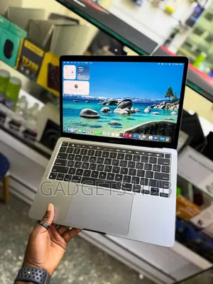 Laptop Apple MacBook Pro 2020 M1 8GB Apple M1 SSD 256GB