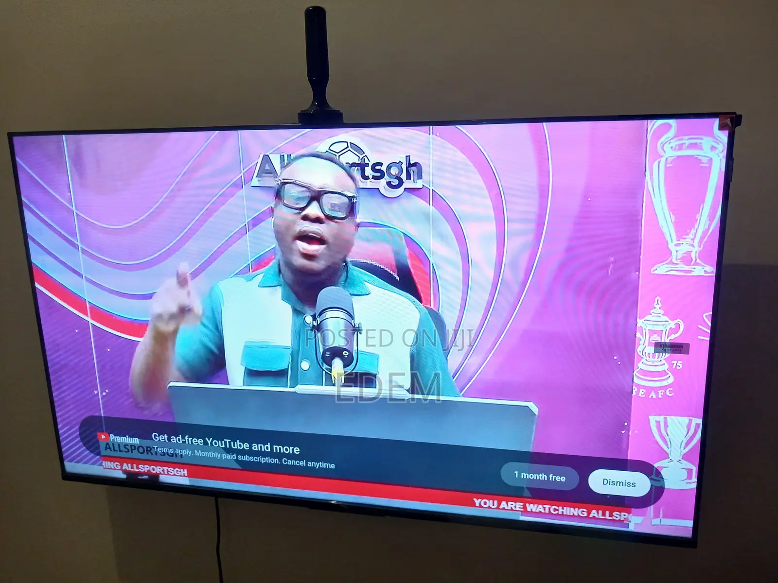 50 Inches, Google TV, Qled, Slightly Used for Sale