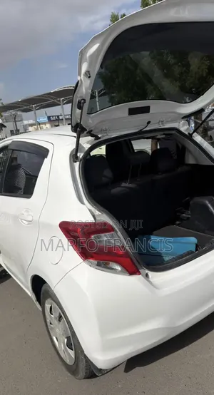 Toyota Vitz 2014 White