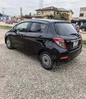Toyota Vitz 2012 Black