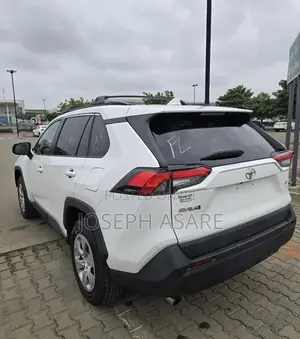 Toyota RAV4 2020 White