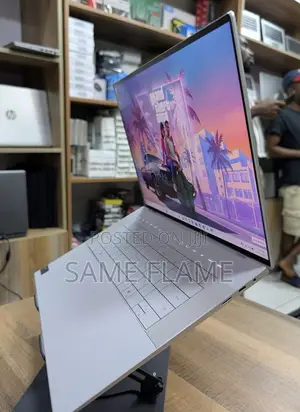 New Laptop Dell XPS 16 9640 16GB Intel Core i7 SSD 1T
