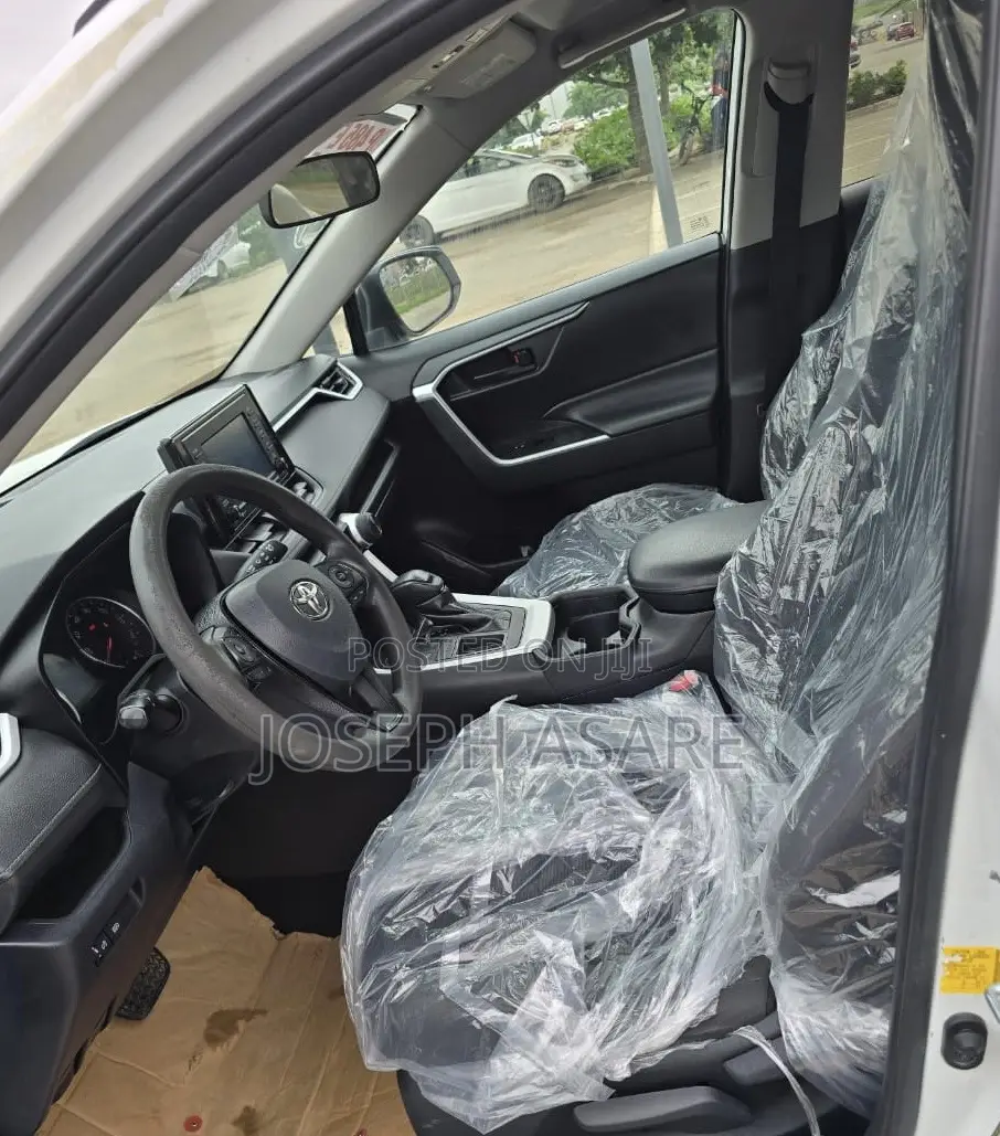 Toyota RAV4 2020 White