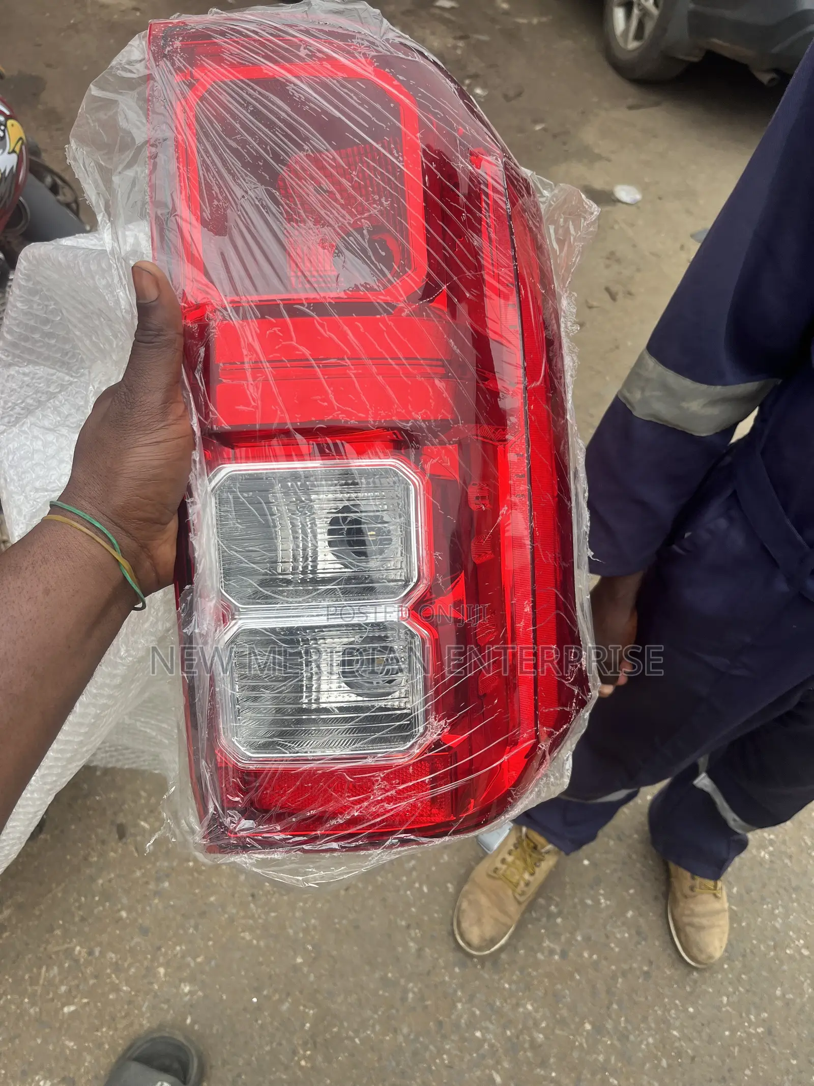 L200 2023 Taillight Available Original