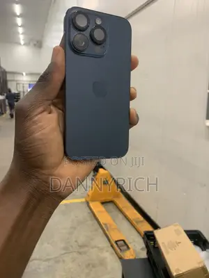 Apple iPhone 15 Pro 128 GB Blue