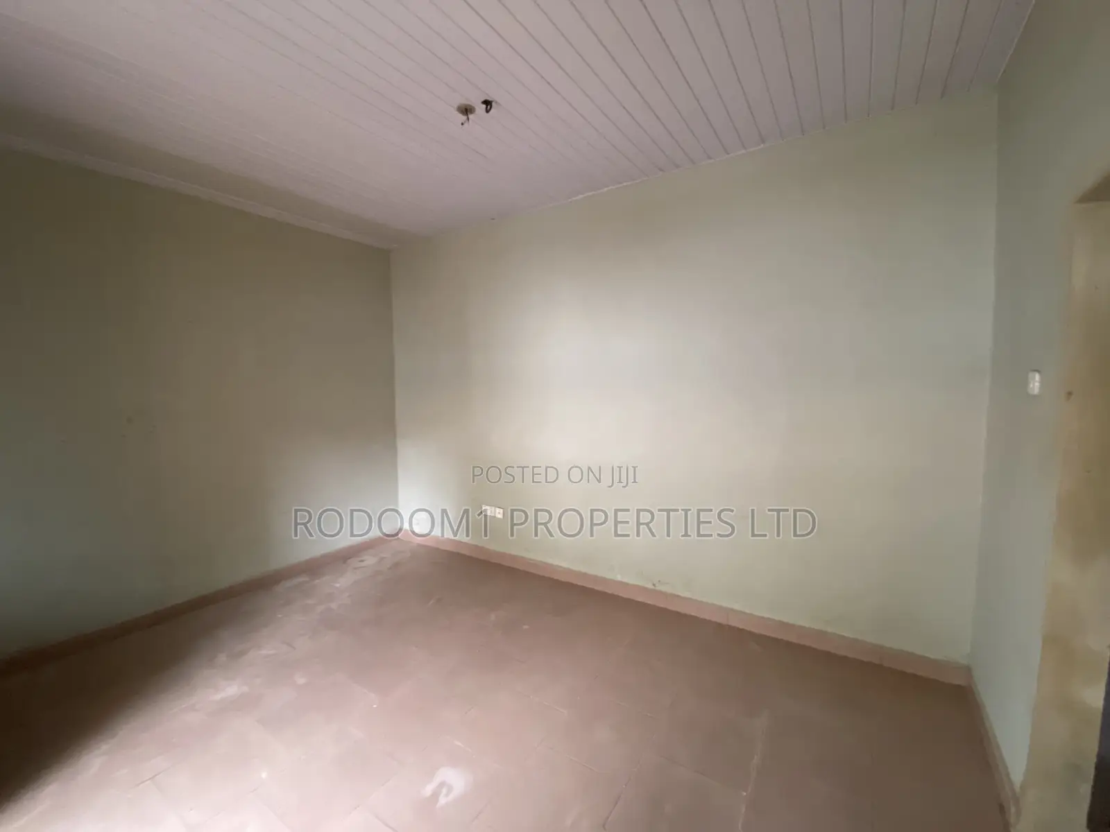 2bdrm Apartment in Ashomang for rent
