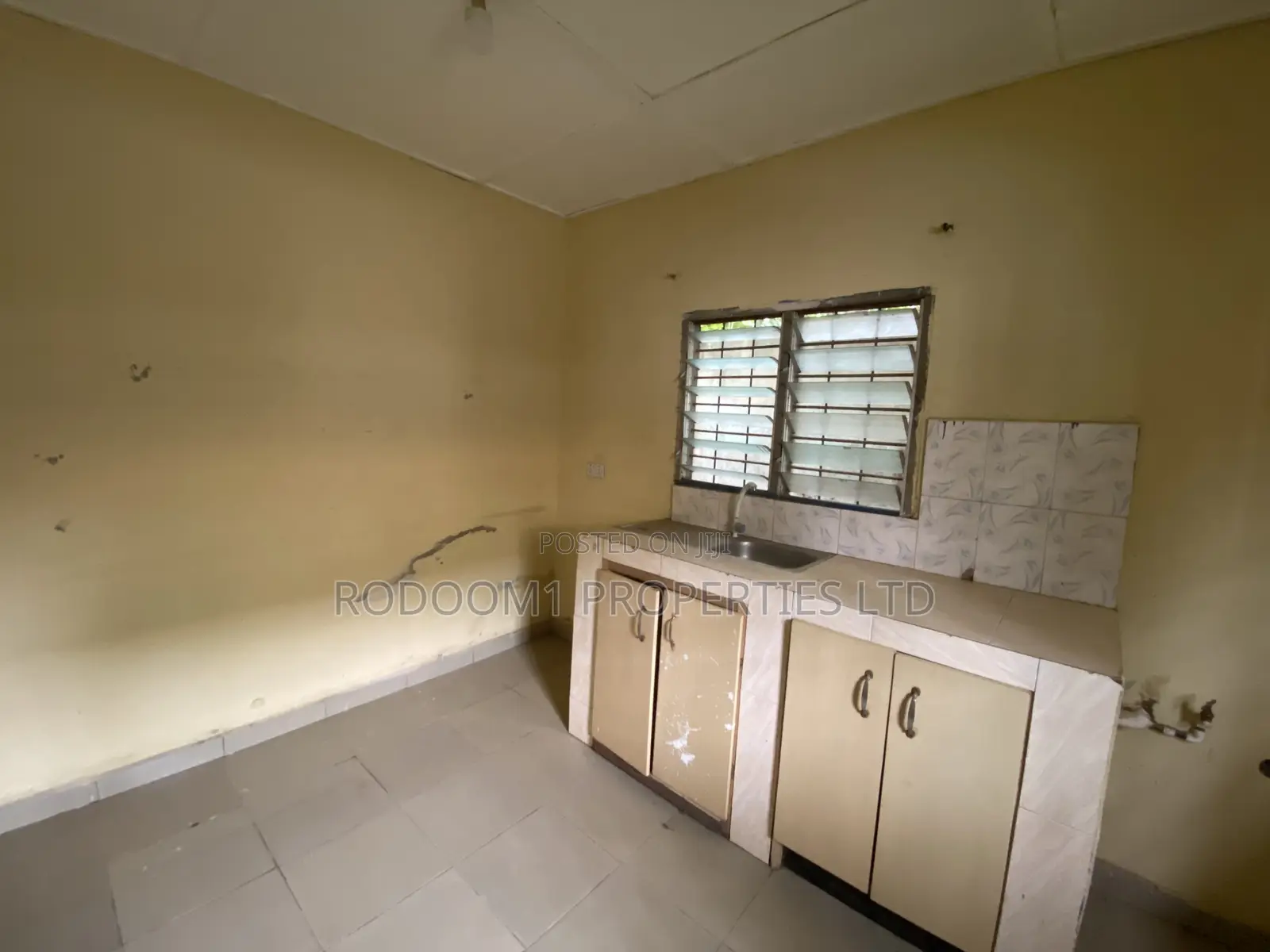 2bdrm Apartment in Ashomang for rent