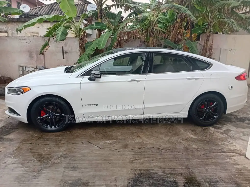 Ford Fusion 2018 White