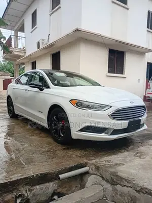 Ford Fusion 2018 White