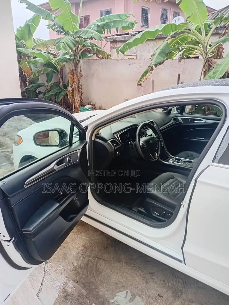 Ford Fusion 2018 White