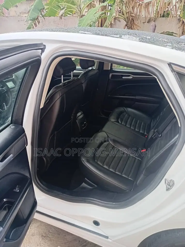 Ford Fusion 2018 White