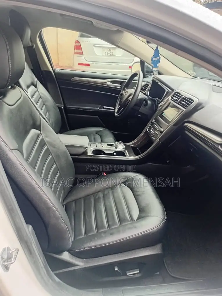 Ford Fusion 2018 White