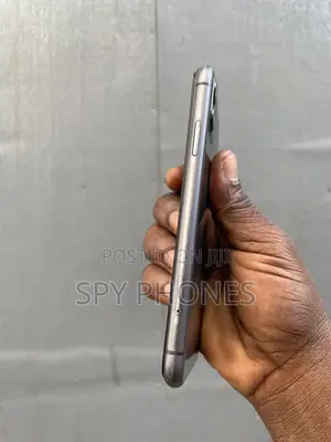 Apple iPhone 11 64 GB Black