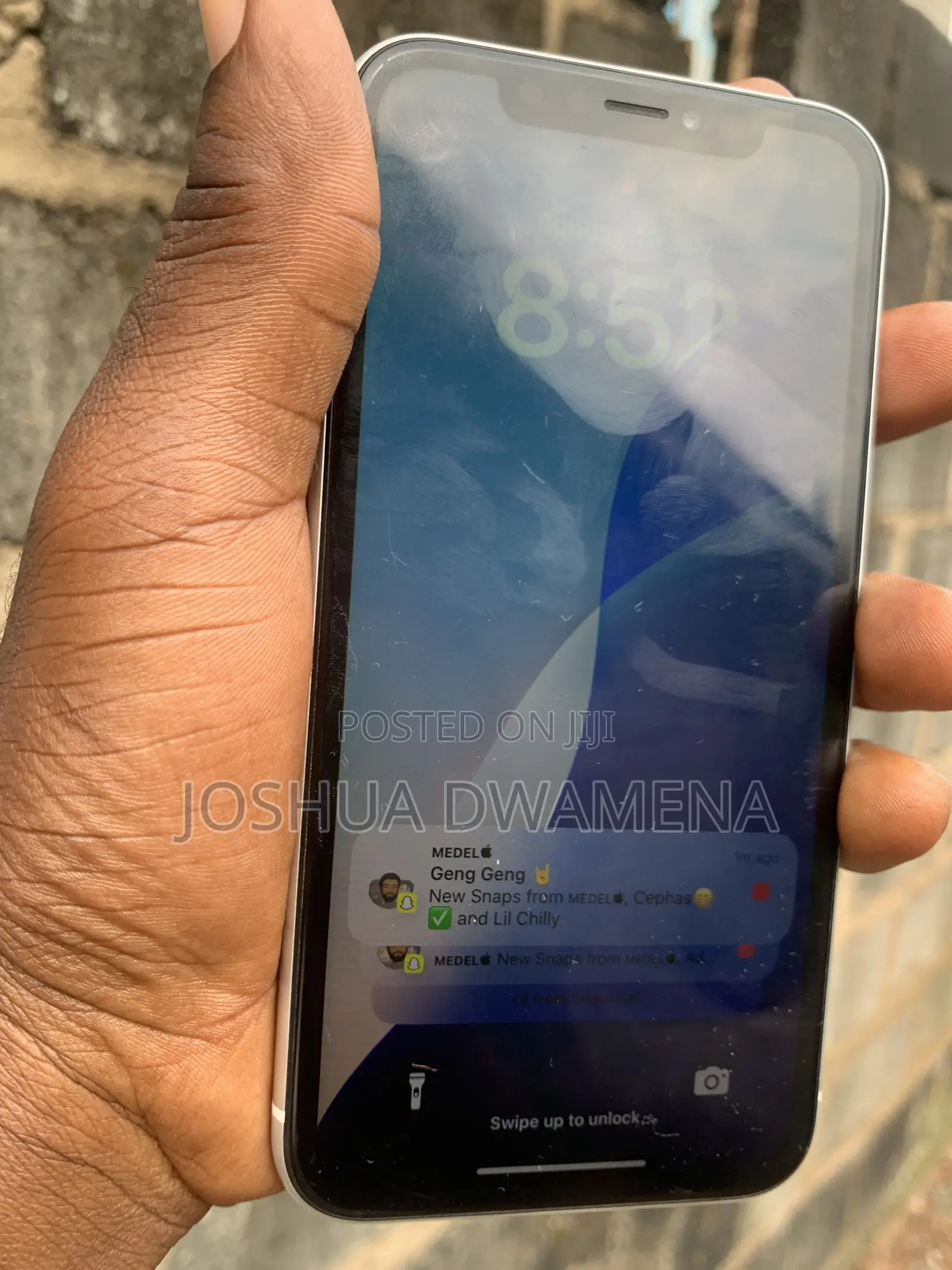 Apple iPhone XR 64 GB White