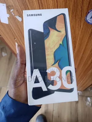 New Samsung Galaxy A30 64 GB Black