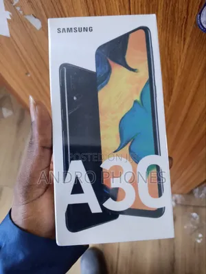 New Samsung Galaxy A30 64 GB Black