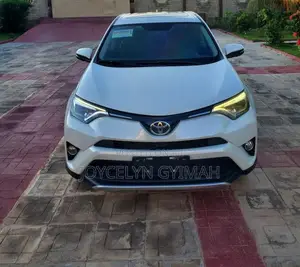Toyota RAV4 2017 White