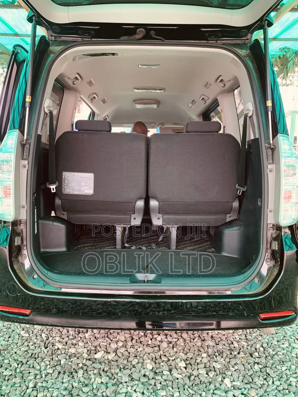 Toyota Voxy 2012 Gray