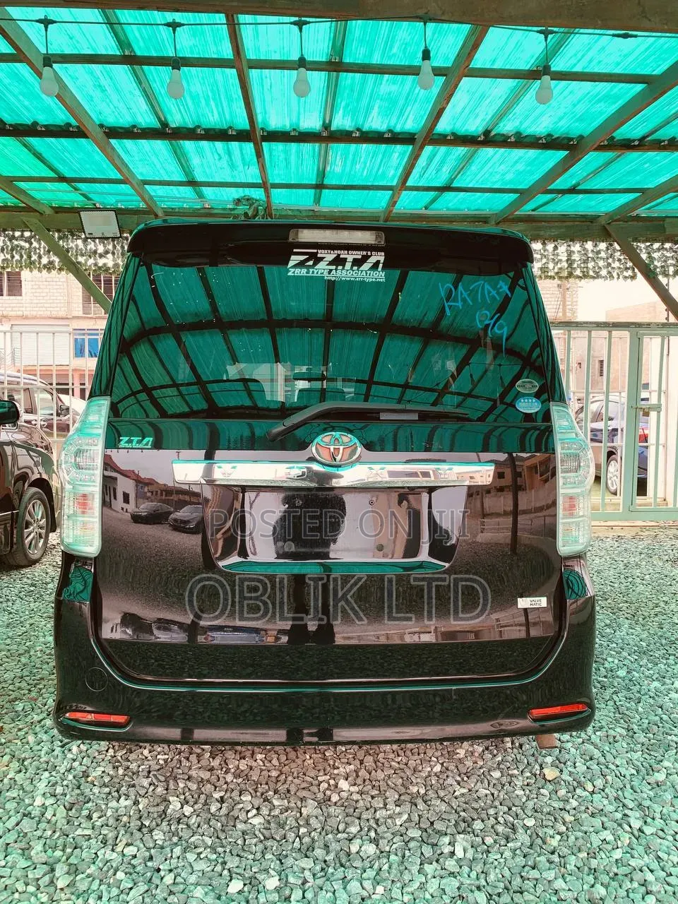 Toyota Voxy 2012 Gray