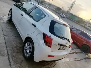 Toyota Yaris 2015 White
