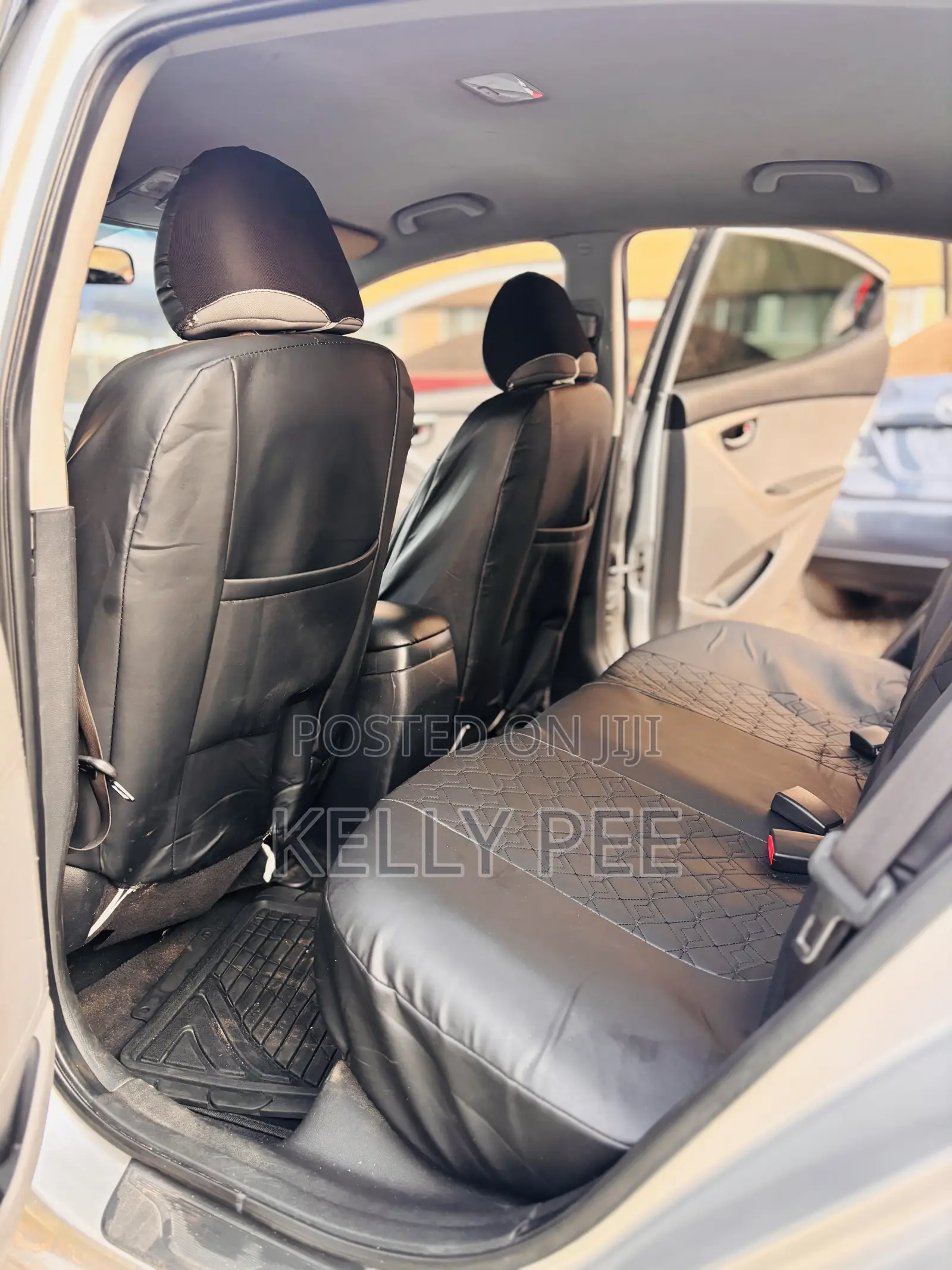 Hyundai Elantra 2012 Silver
