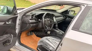 Honda Civic LX 2dr Coupe (2.0L 4cyl) 2017 Gray