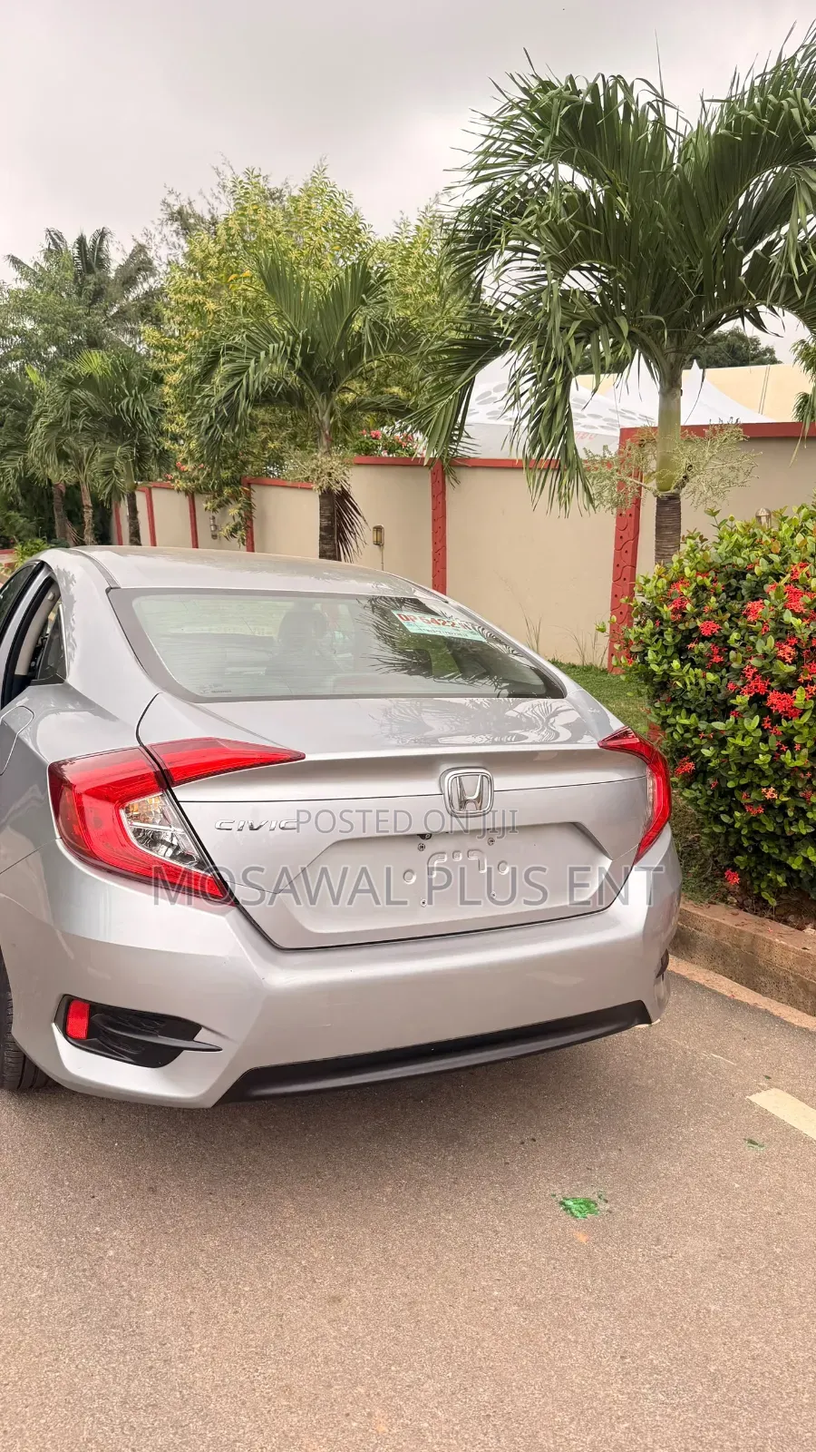 Honda Civic LX 2dr Coupe (2.0L 4cyl) 2017 Gray