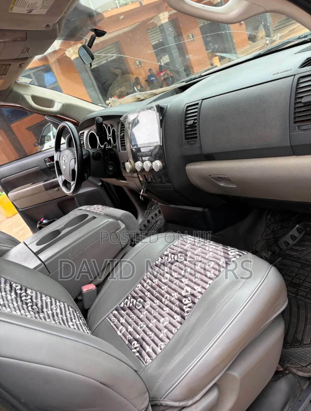 Toyota Tundra