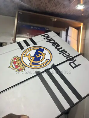 Exclusive PS4 With 5 Games Installed