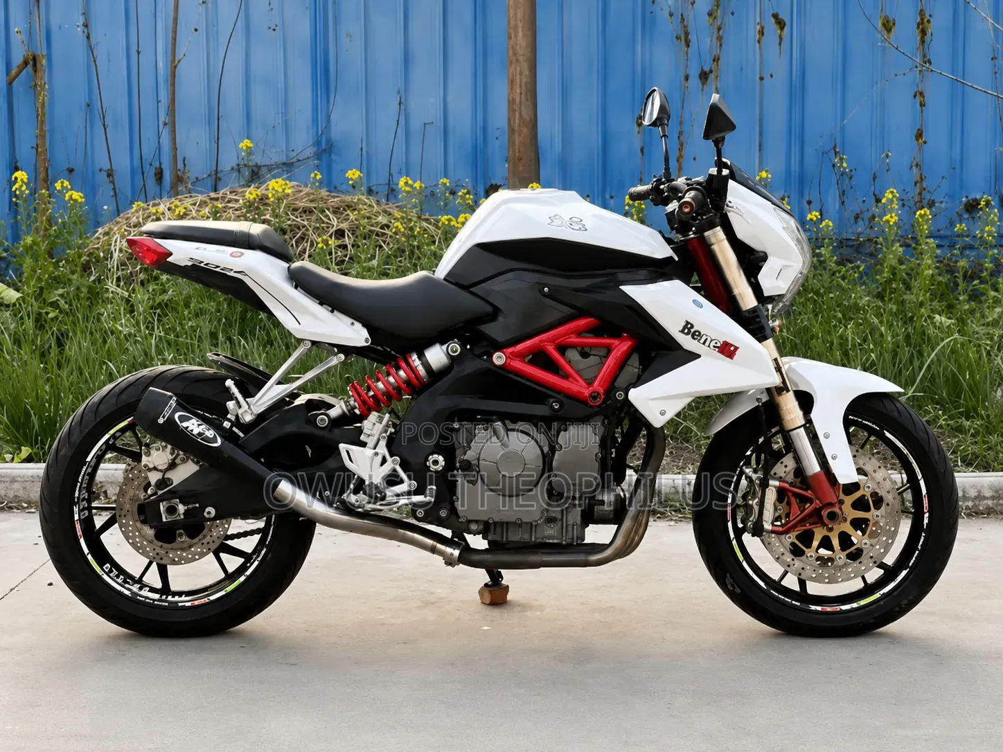 Benelli TNT 2018 White