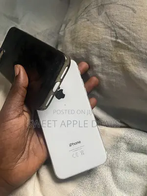 Apple iPhone SE (2020) 64 GB White