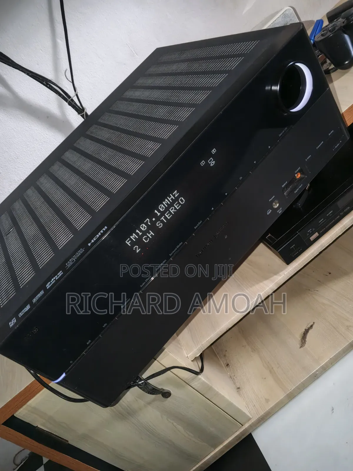 Neat and Clean Harman Kardon Av Receiver