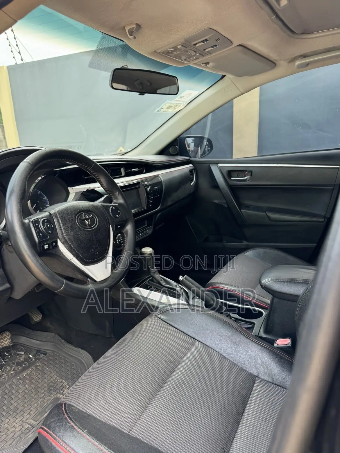 Toyota Corolla S w/Special Edition Pkg (1.8L 4cyl CVT) 2016 Black