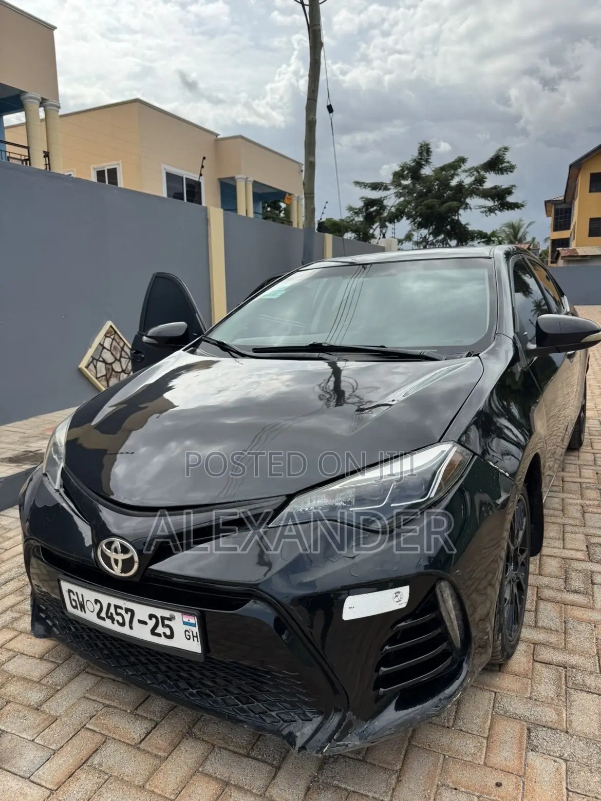 Toyota Corolla S w/Special Edition Pkg (1.8L 4cyl CVT) 2016 Black